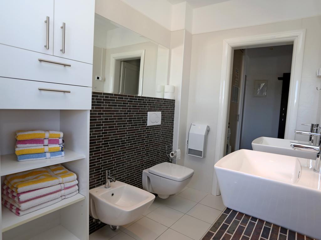 Lovely Apartment With Beautiful Pool Primošten Eksteriør bilde